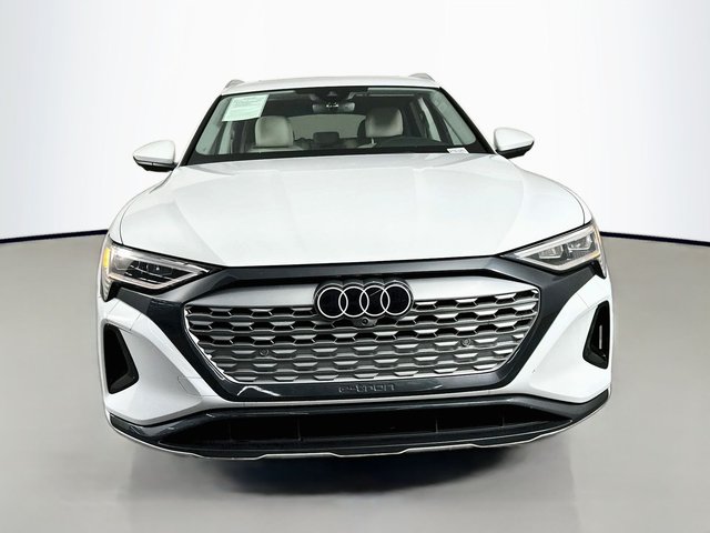 2024 Audi Q8 e-tron Premium Plus
