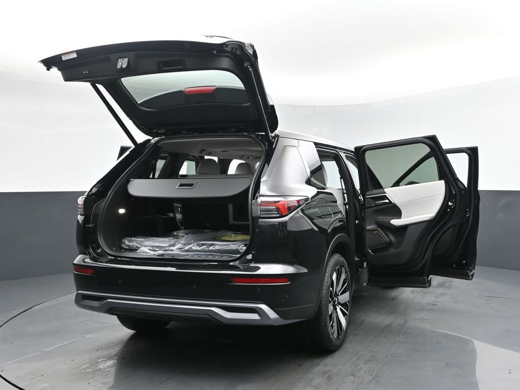 New 2026 Black Mitsubishi SE image 28