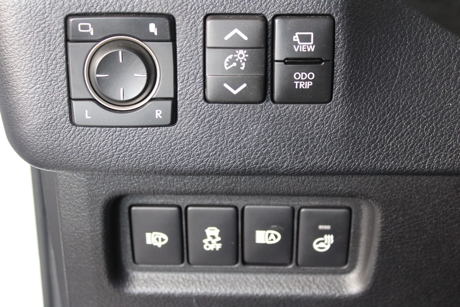 Used 2022  Lexus 460 Luxury image 24