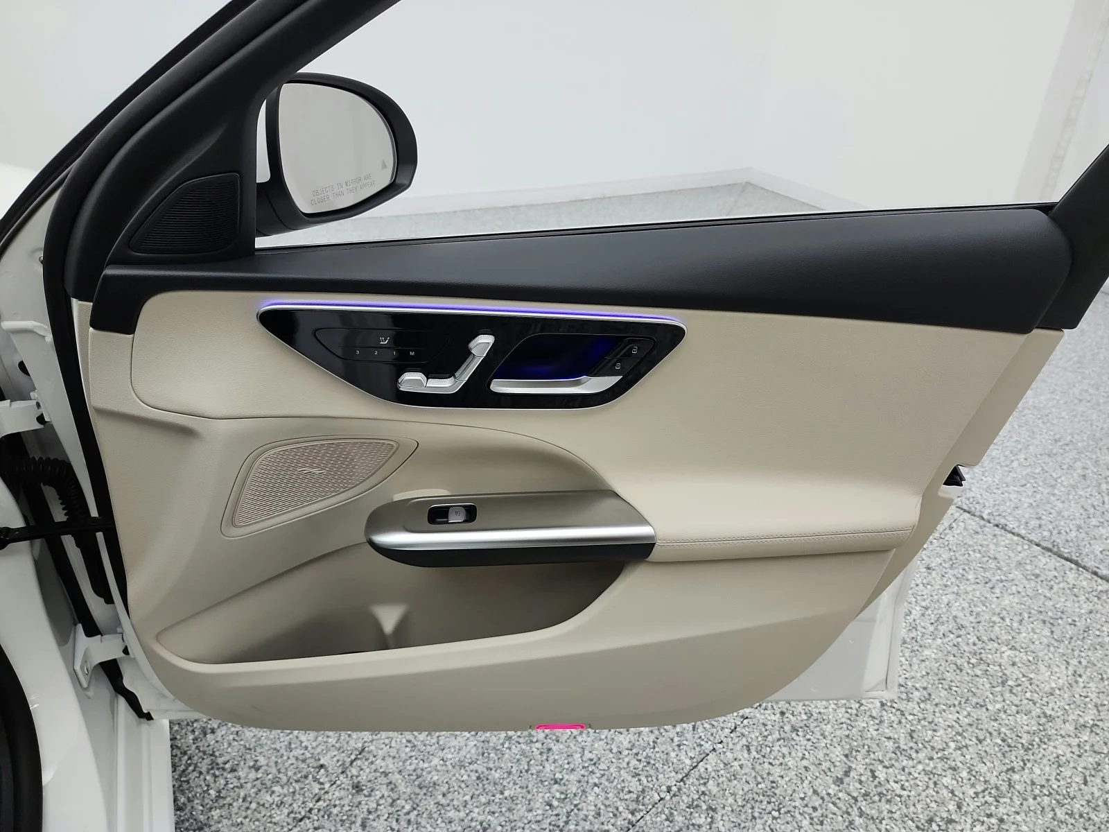 Used 2022 Polar White Mercedes-Benz C 300 image 21