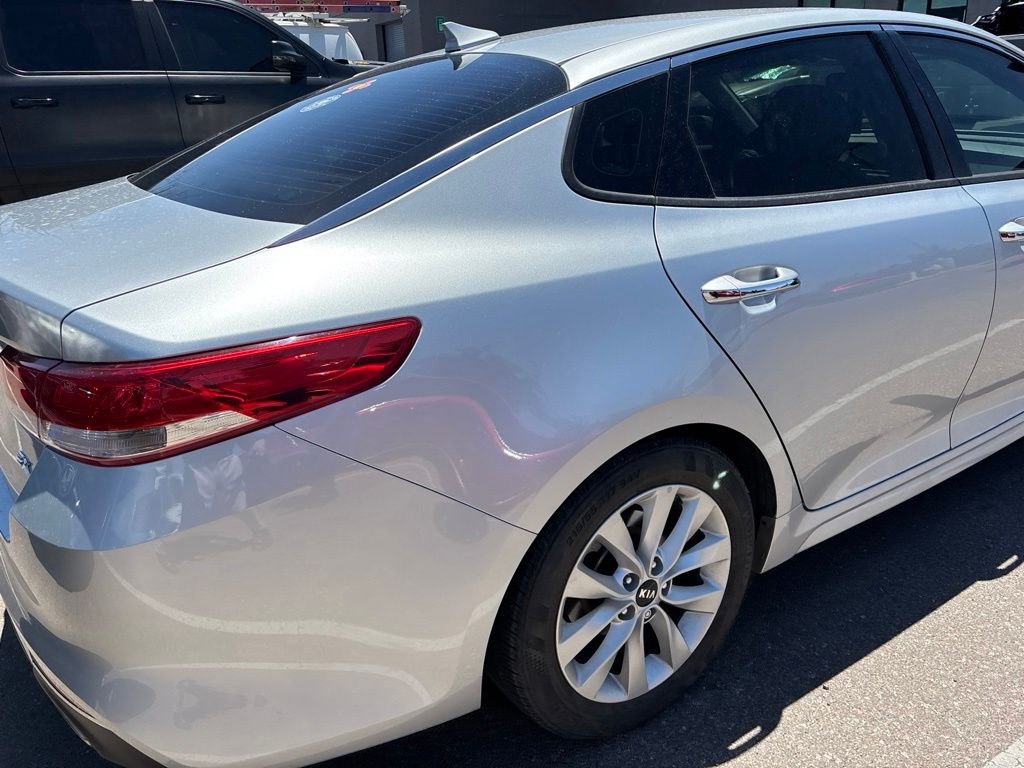 Used 2016 Silver Kia EX image 21