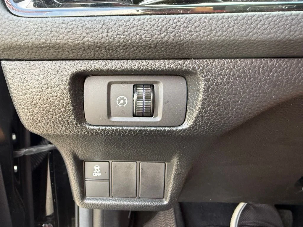 Used 2025 Black Honda LX image 18