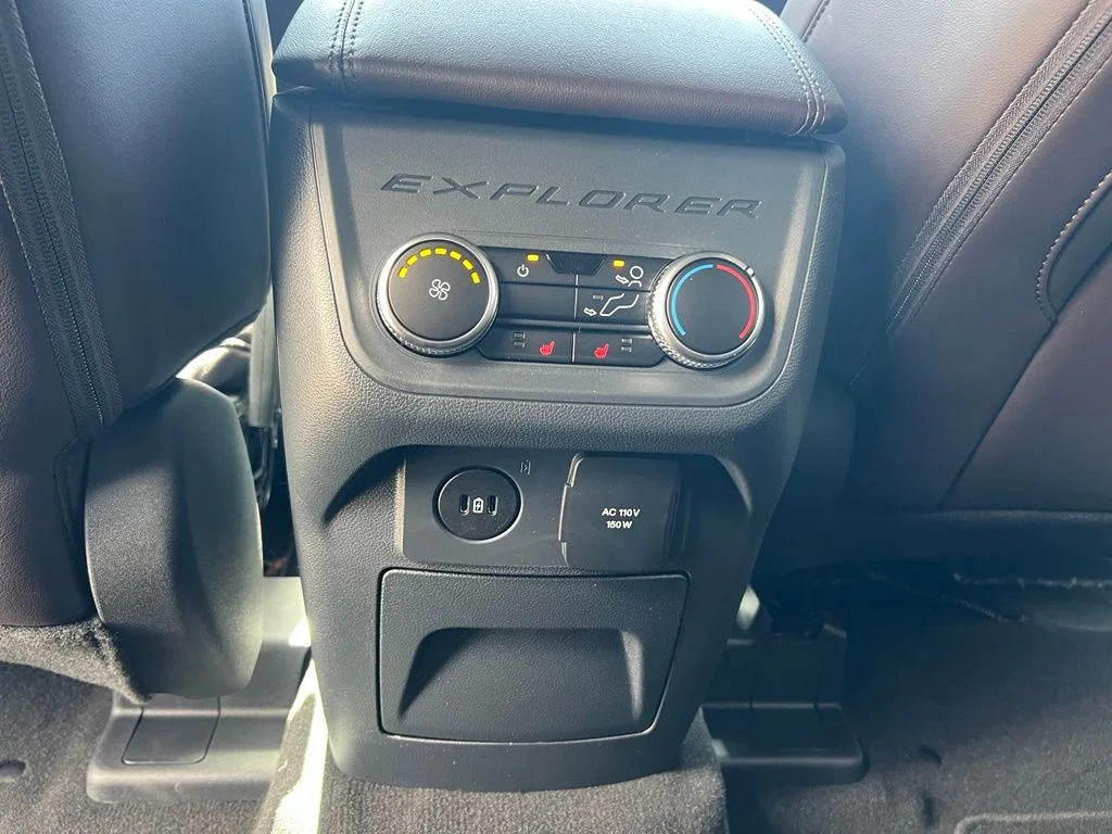 New 2026 Space White Metallic Ford Platinum™ image 26