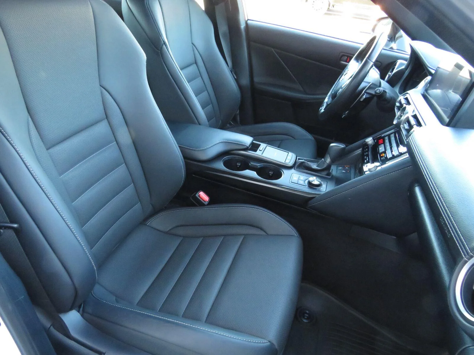 Used 2021 Ultra White Lexus IS 350 F SPORT image 25
