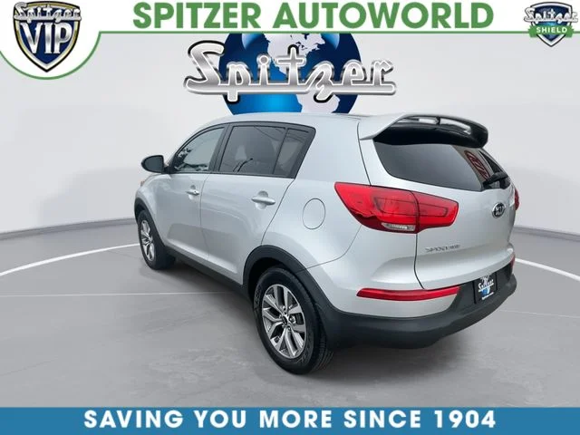Used 2015  Kia LX image 7
