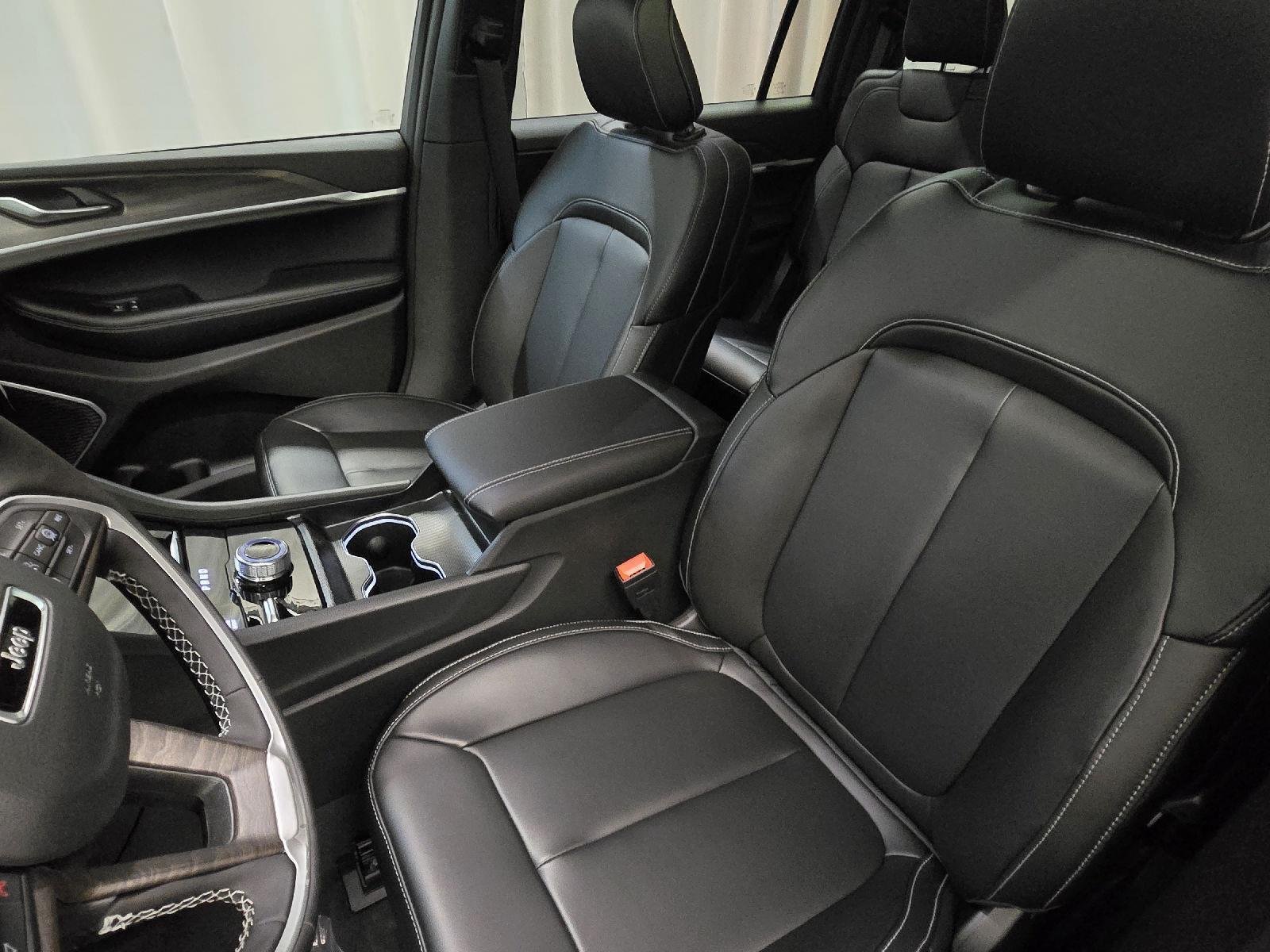 New 2026 Steel Blue Exterior Paint Jeep Limited image 34