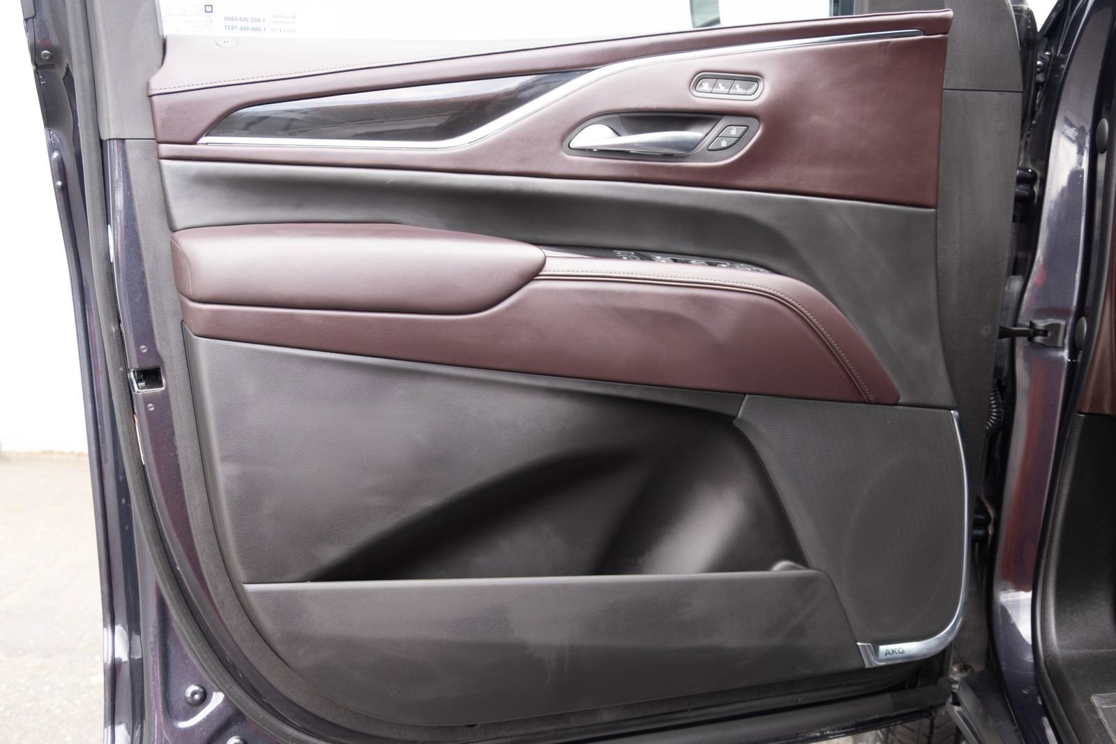 Used 2023 Galactic Gray Metallic Cadillac Sport Platinum image 17