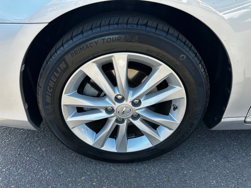 Used 2011 Gray Lexus 350 image 11