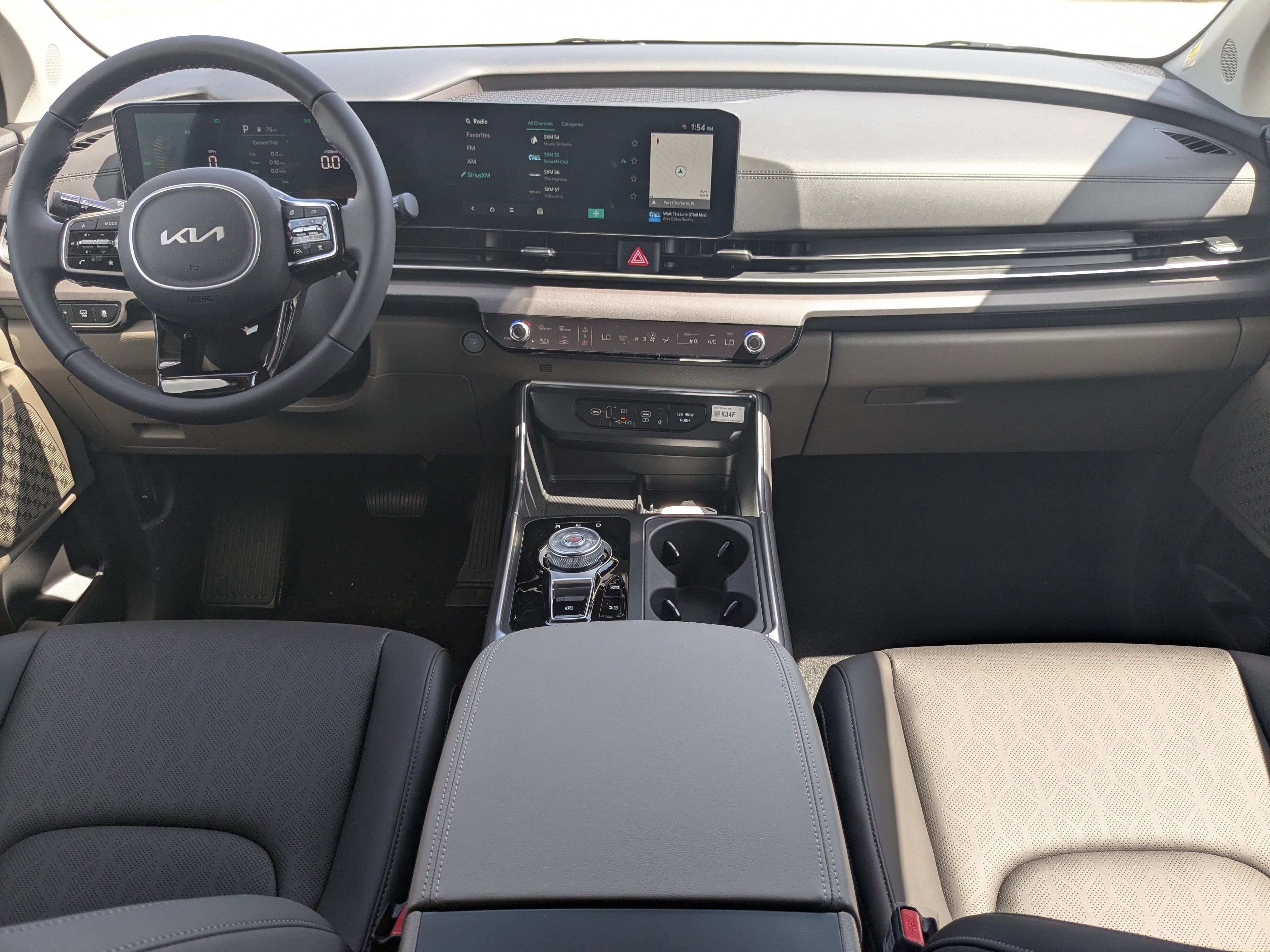 New 2026 Snow White Pearl Kia EX image 23