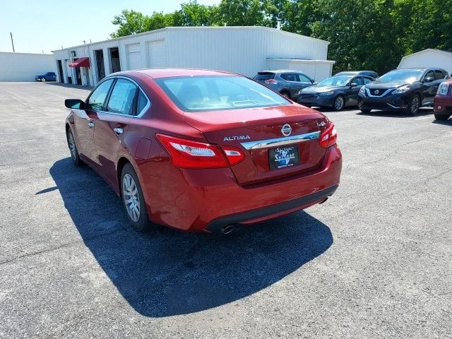 Used 2017 Red Nissan 2.5 S image 6
