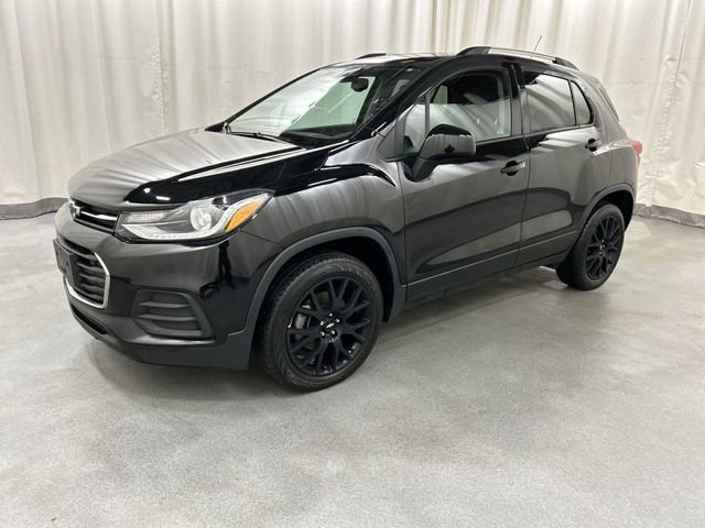 Used 2022 Chevrolet Trax LT with VIN KL7CJPSM2NB557536 for sale in Waterbury, CT
