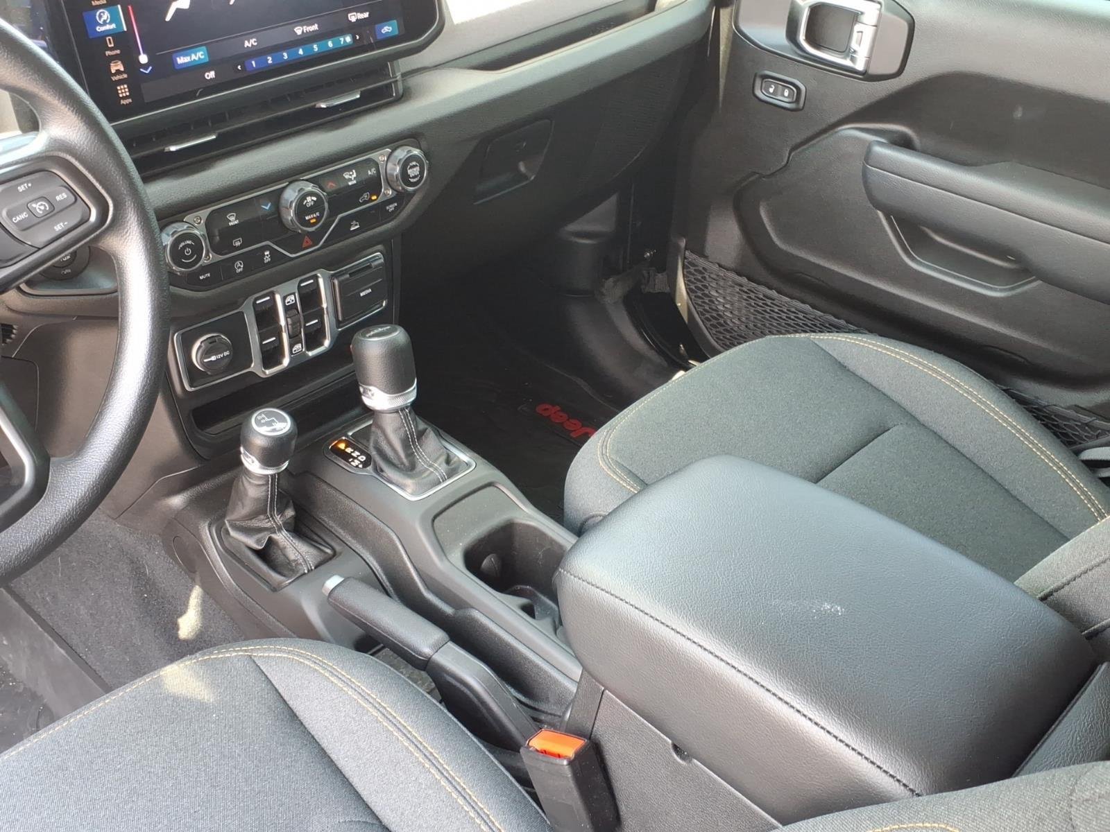 Used 2025 Black Clearcoat Jeep Nighthawk image 18