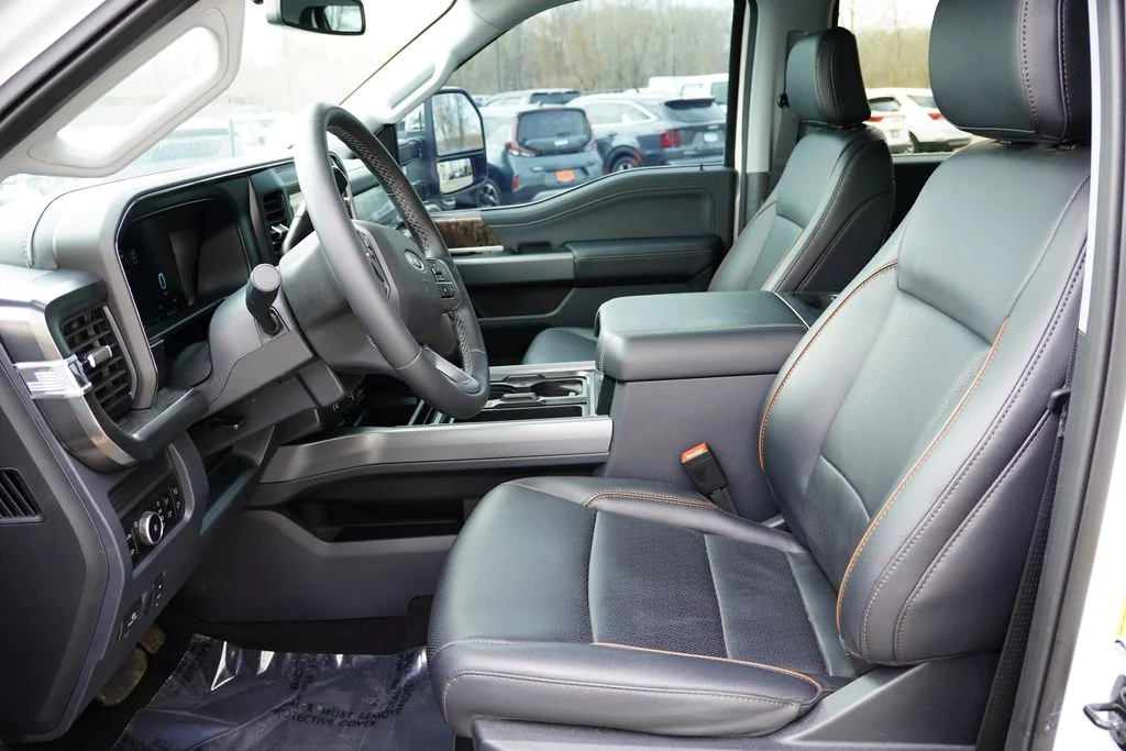 Used 2026 Oxford White Ford Lariat image 17