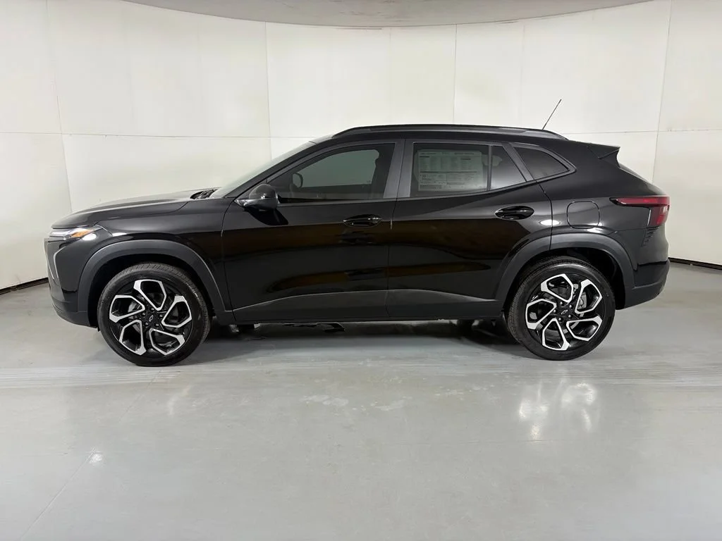 New 2026 Mosaic Black Metallic Chevrolet 2RS image 6
