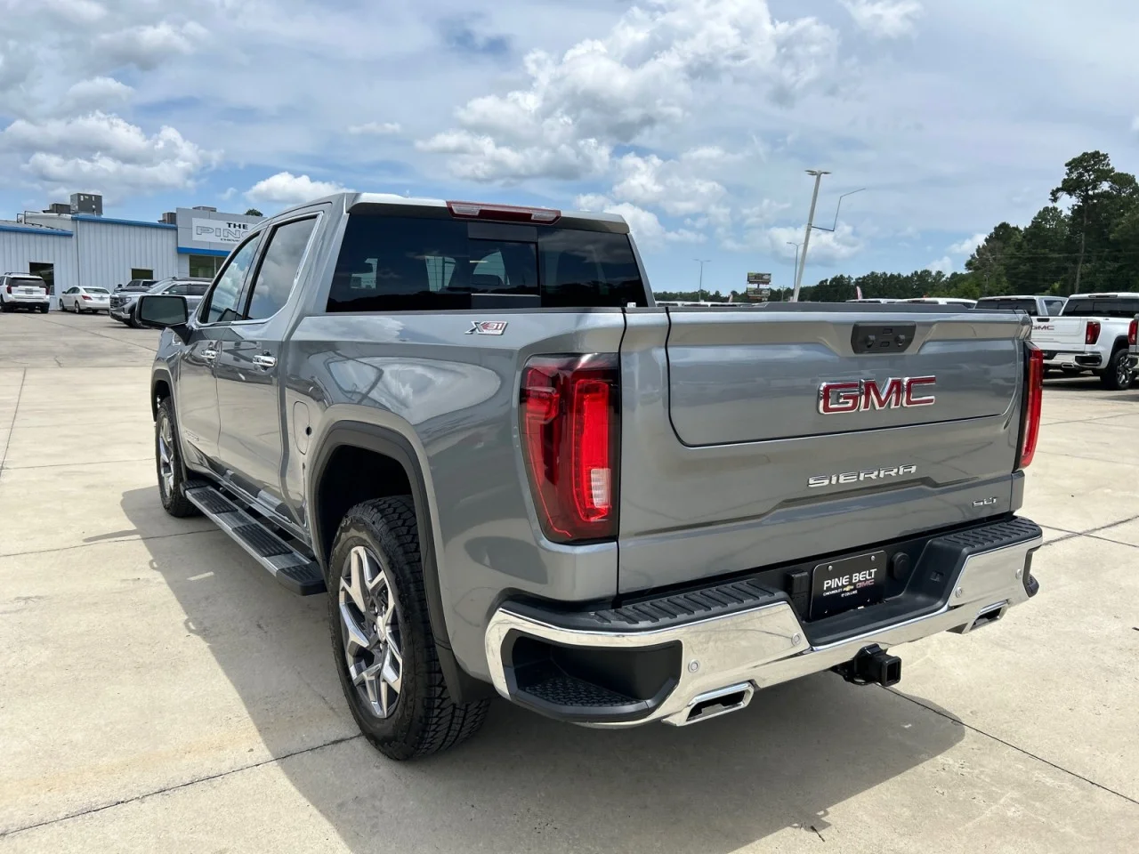 New 2026 Sterling Metallic GMC SLT image 4