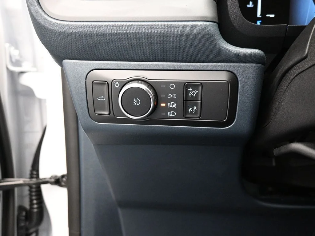 New 2025 White Ford Lobo Standard image 39