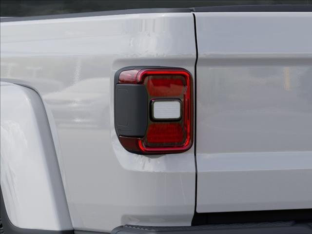 New 2026 Bright White Clear-Coat Exterior Paint Jeep Mojave X image 9