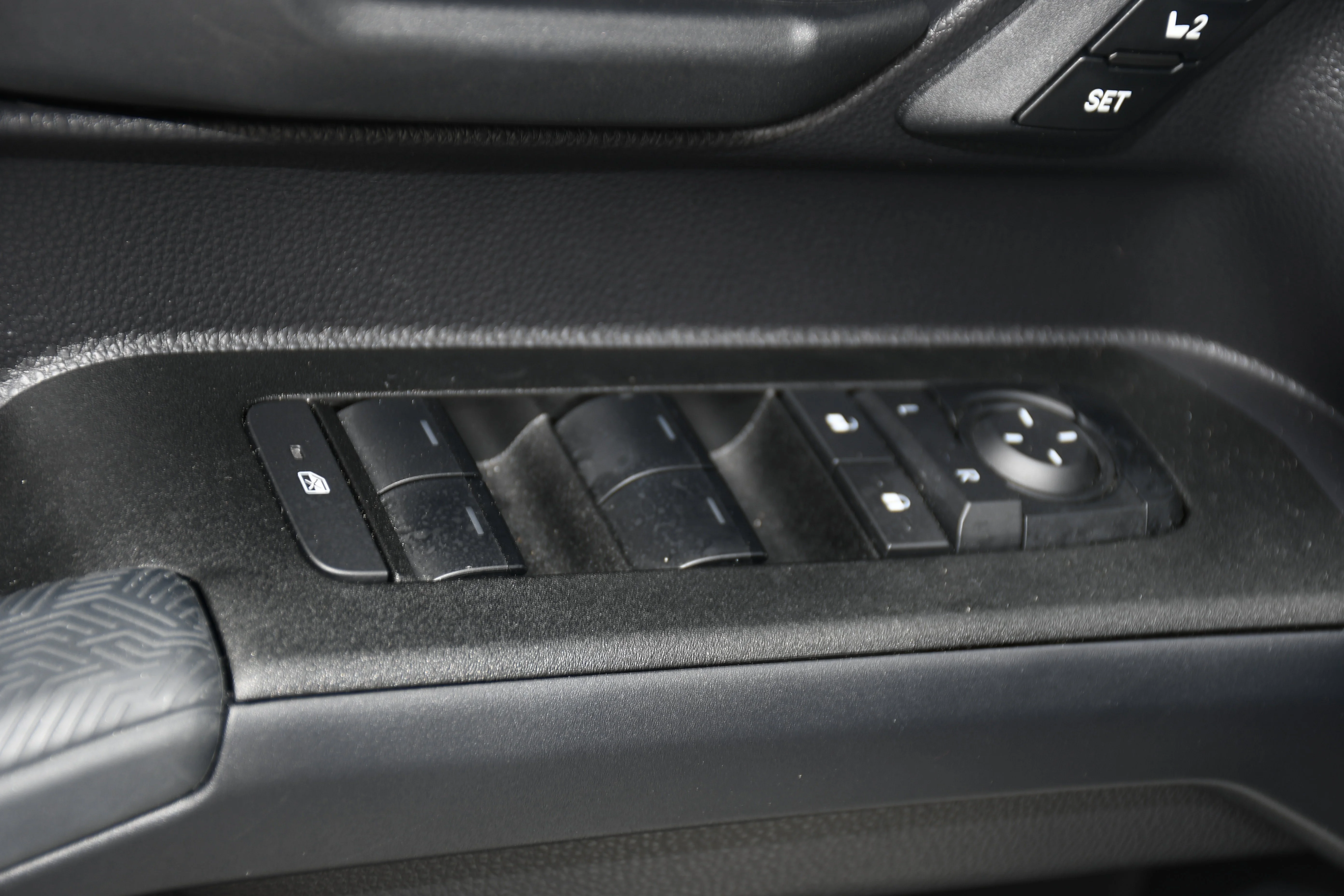 2025 Toyota 4Runner TRD Off-Road Premium - Photo 11