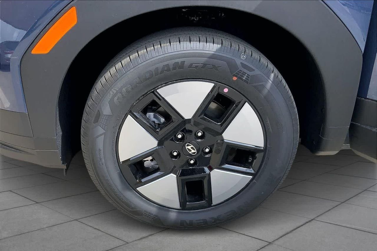 New 2026 Atlantis Blue Hyundai SEL image 11