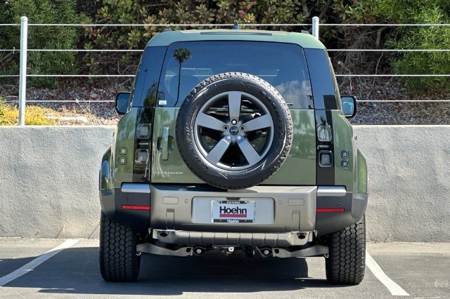 New 2026 Woolstone Green Land Rover S image 4