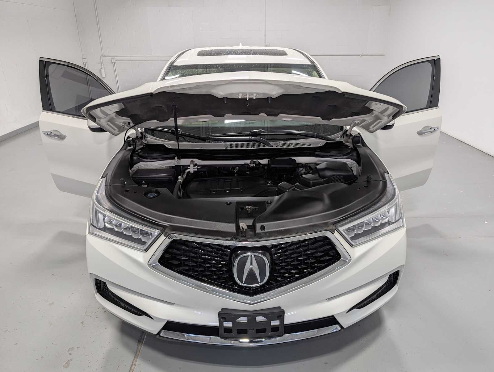 Used 2017 White Diamond Pearl Acura w/Technology Pkg image 12