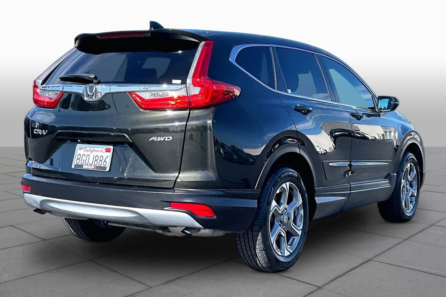 Used 2018 Crystal Black Pearl Honda EX-L image 12