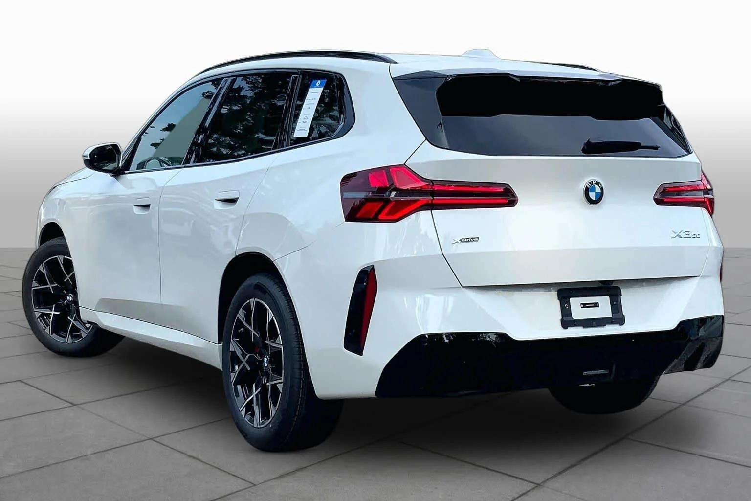 New 2026 Alpine White BMW 30 xDrive image 12