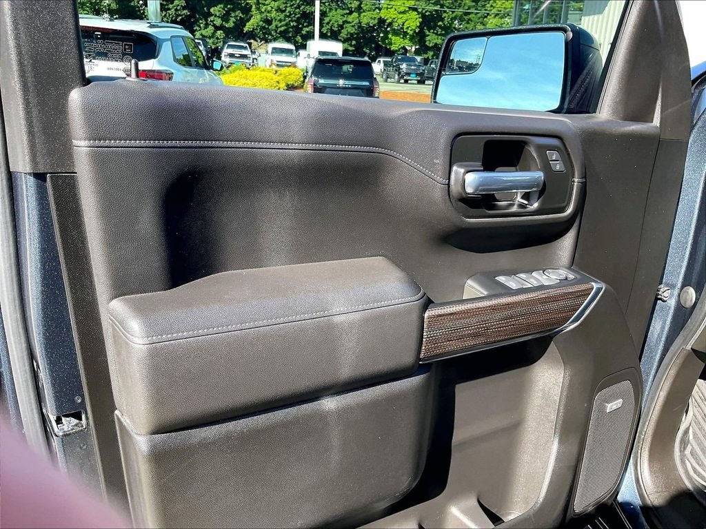 Used 2021 Gray Chevrolet LT Trail Boss image 9