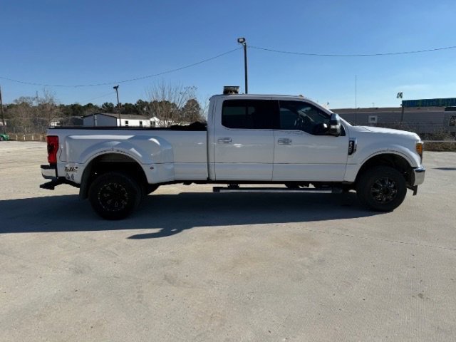 Used 2017 White Ford Lariat image 6