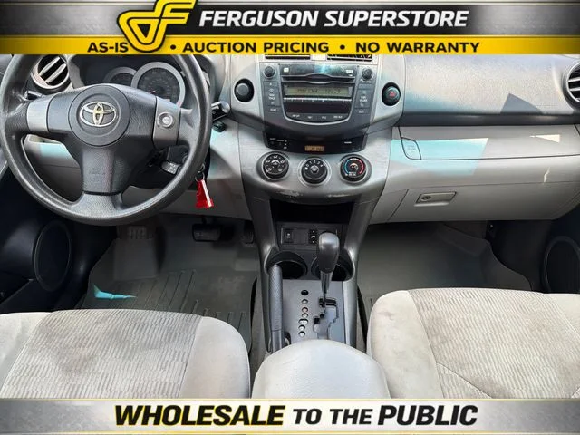 Used 2010 White Toyota Base image 9