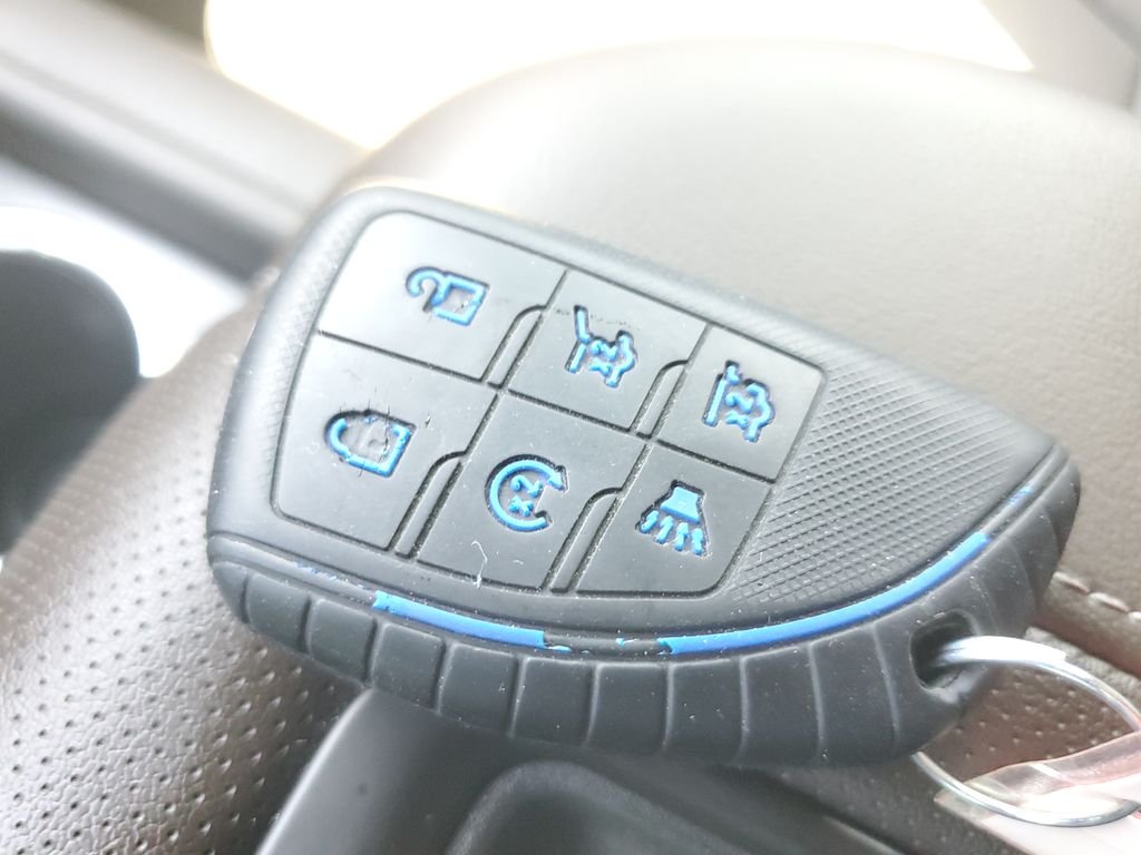 Used 2023 Black GMC SLT image 28