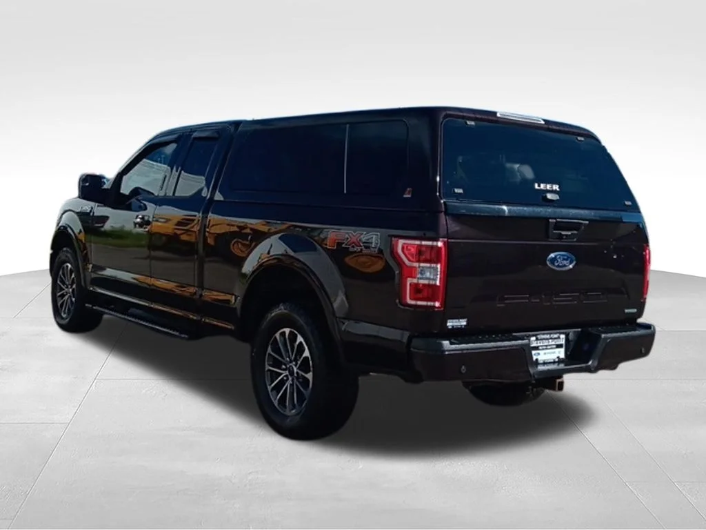 Used 2018 Magma Red Metallic Ford XLT image 5