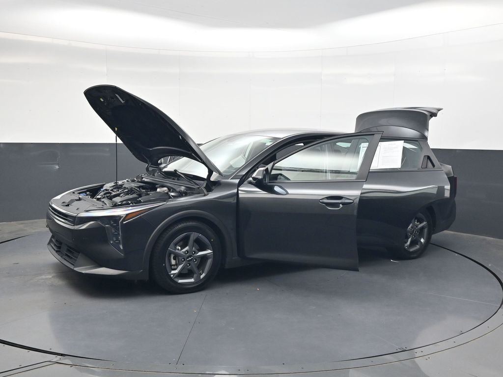 Used 2025 Gray Kia LXS image 43