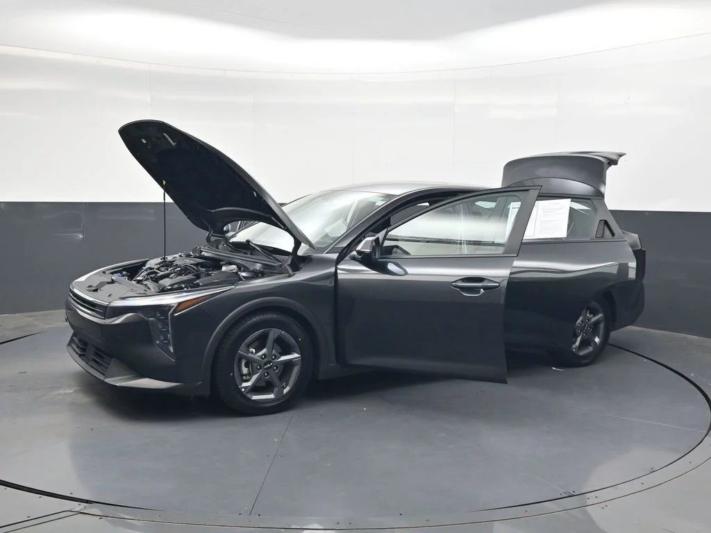 Used 2025 Gray Kia LXS image 43