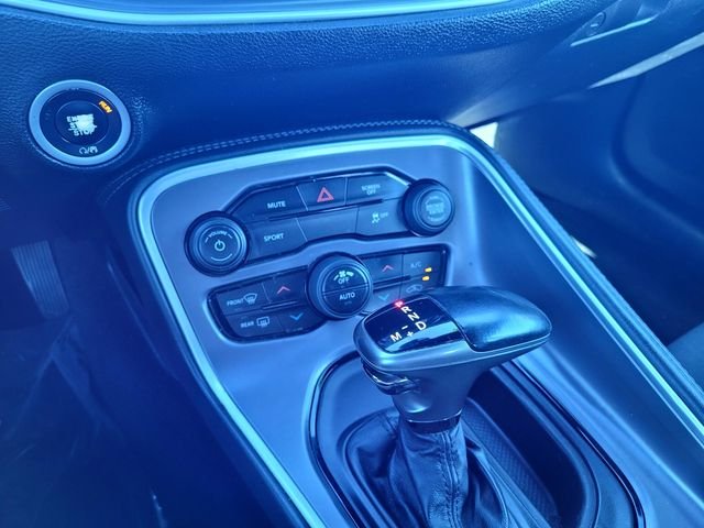 Used 2019 Gray Dodge SXT image 17