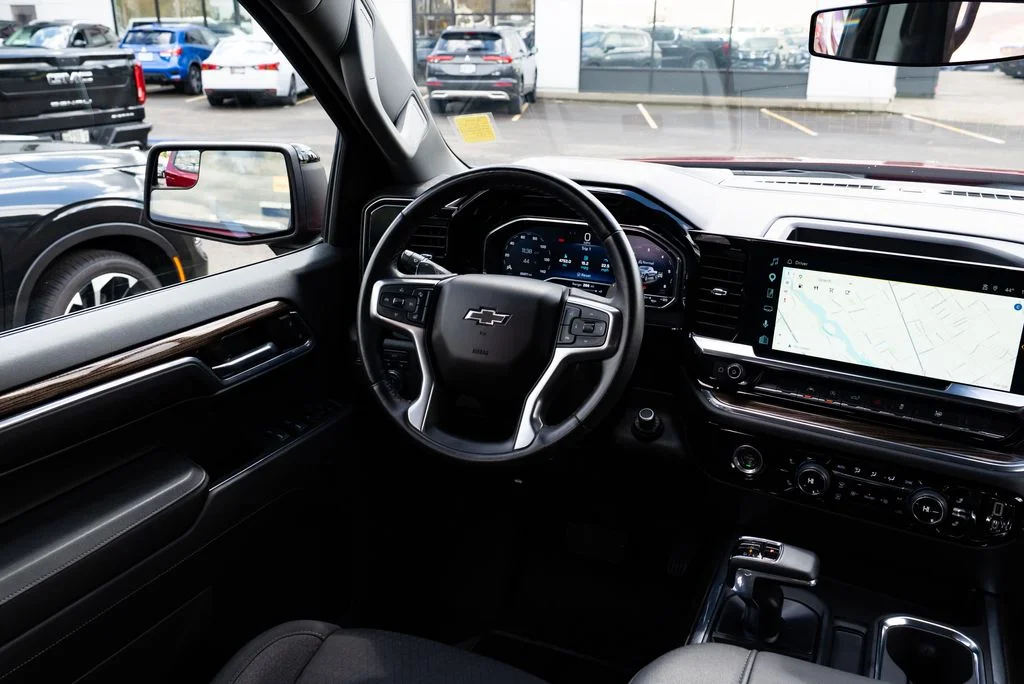 Used 2023 Red Chevrolet RST image 9