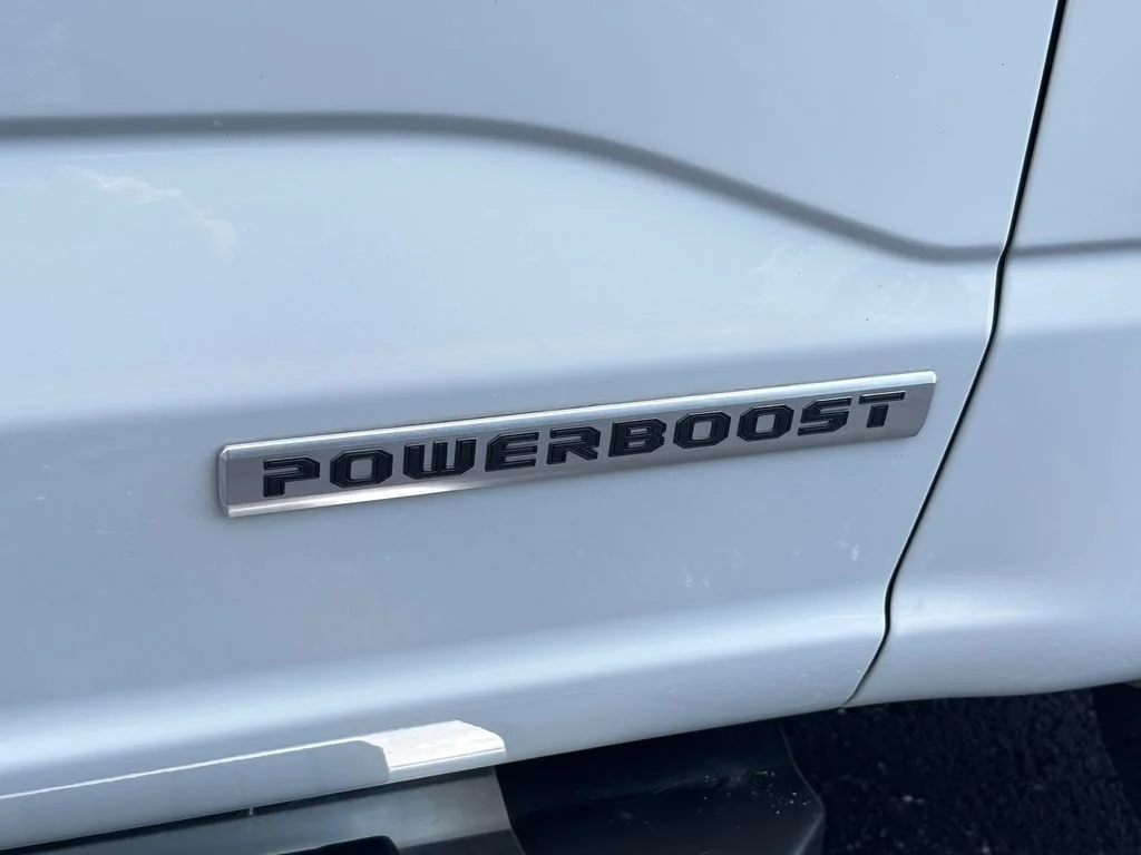 Used 2024 White Ford XLT image 12