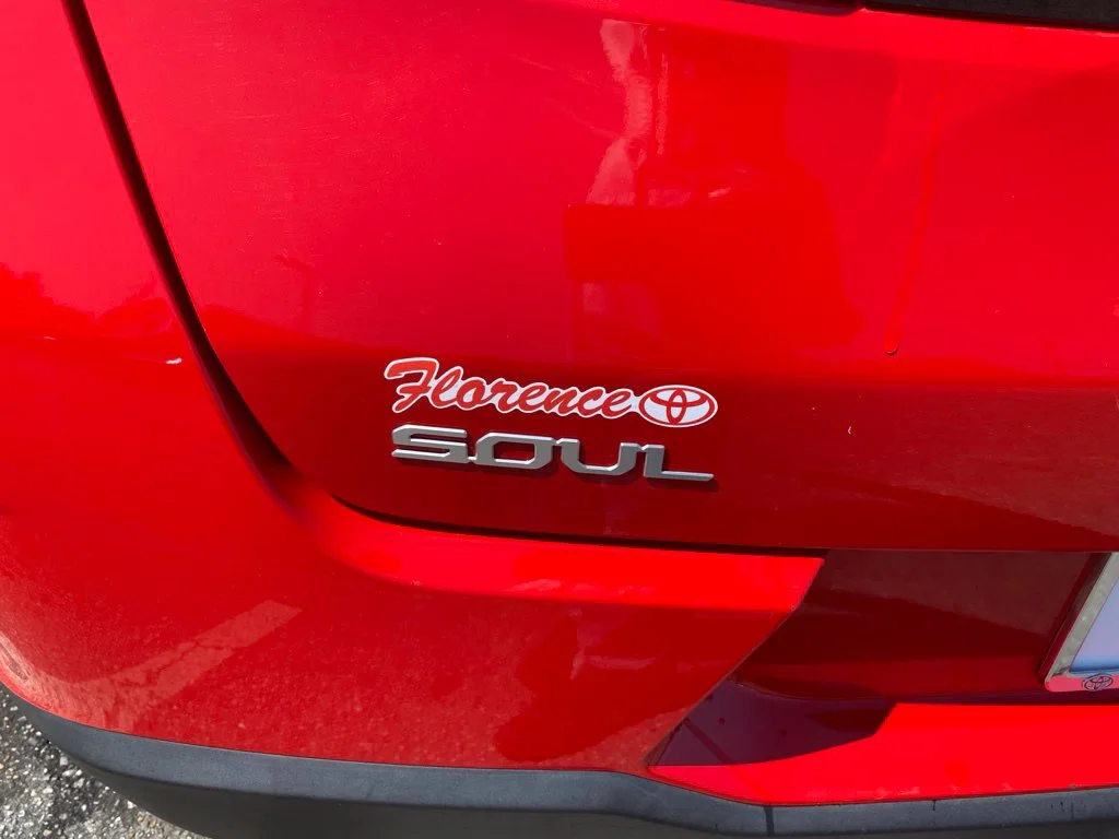 Used 2023 Red Kia LX image 13