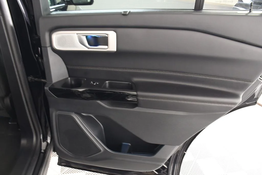 Used 2021 Agate Black Metallic Ford Platinum image 21