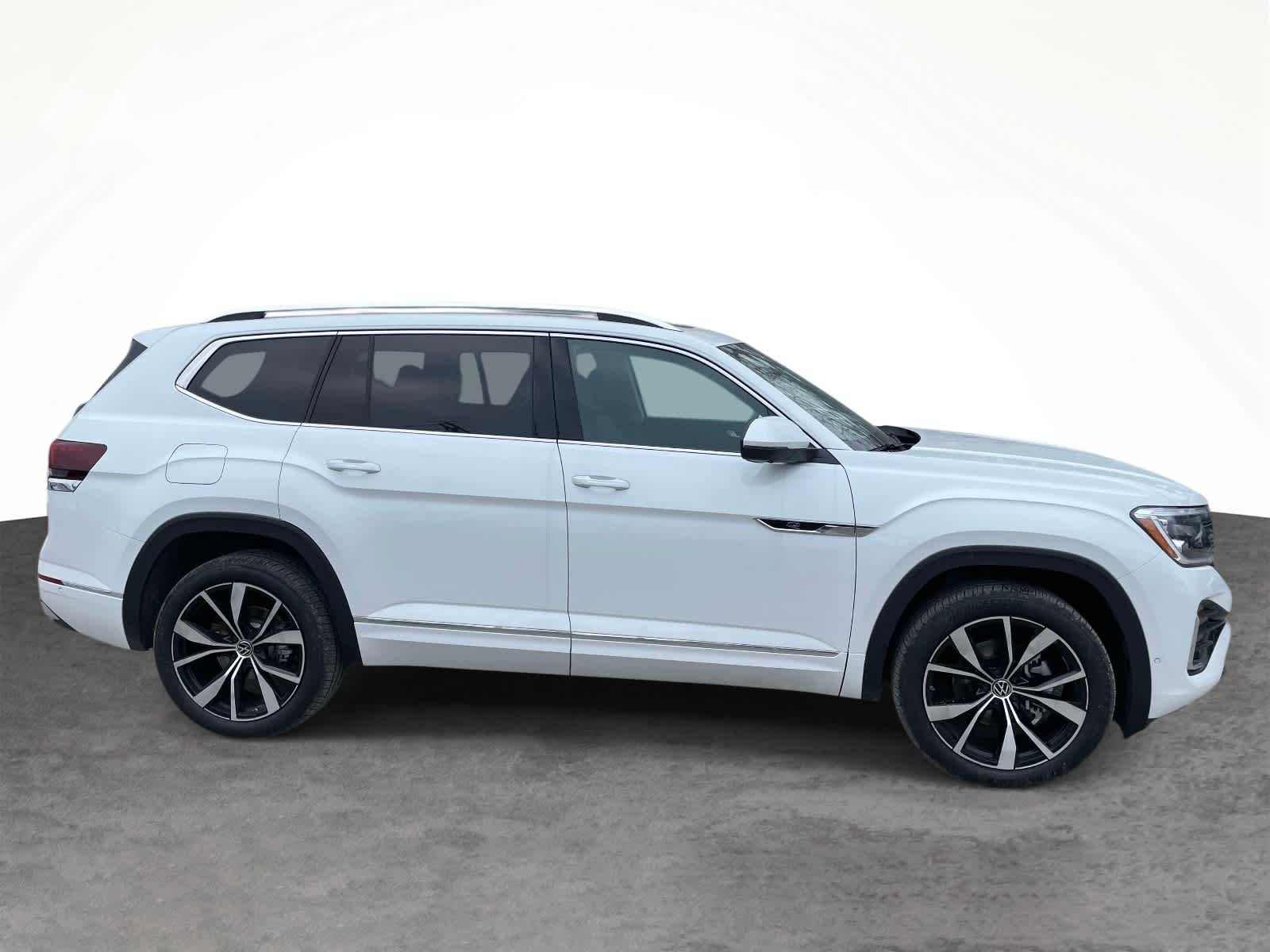 New 2026 Opal White Pearl Volkswagen 2.0T SEL Premium R-Line image 2