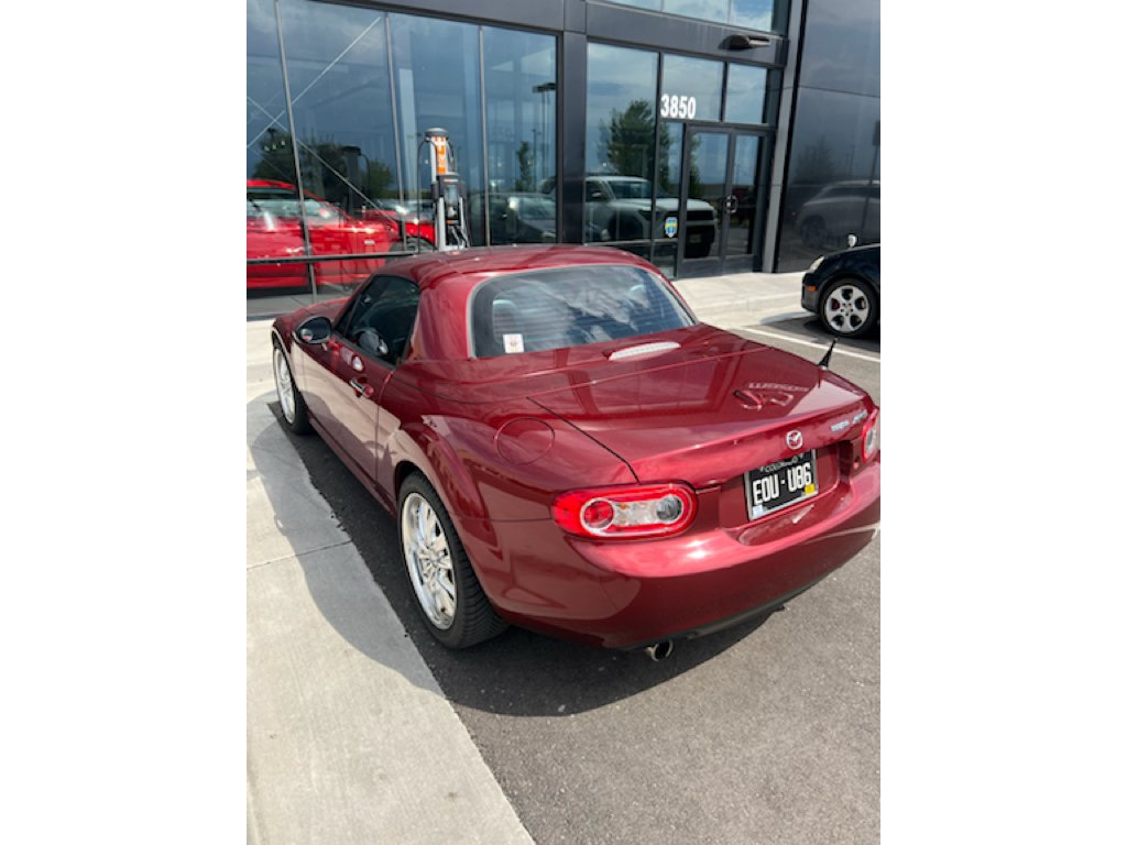 Used 2010 Copper Red Mica Mazda Grand Touring image 5