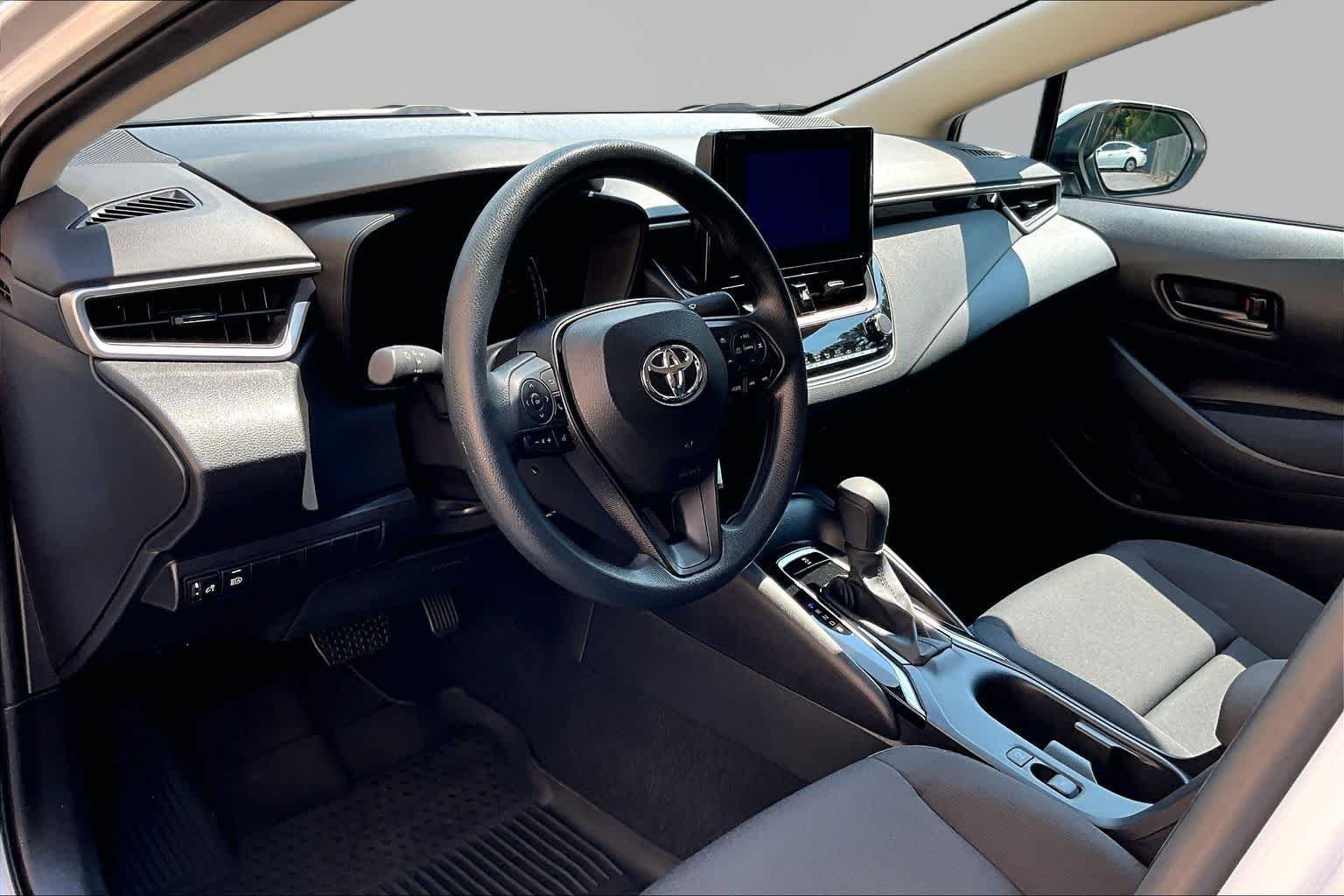 Certified Used 2026 Wind Chill Pearl Toyota LE image 18