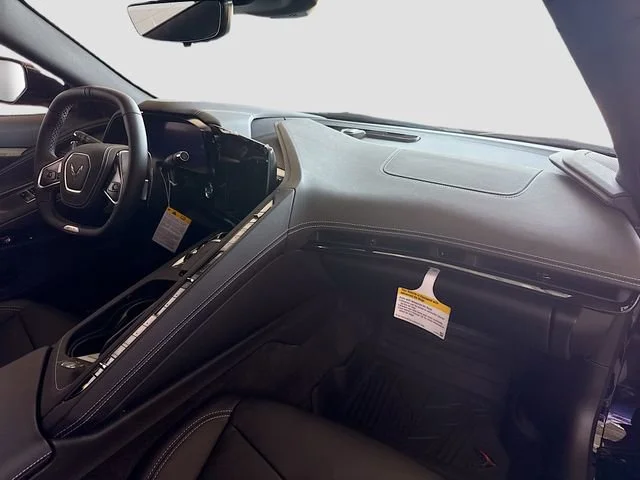 2025 Chevrolet Corvette 2LZ - Photo 28