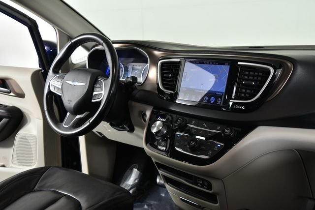 2017 Chrysler Pacifica Touring-L - Photo 37