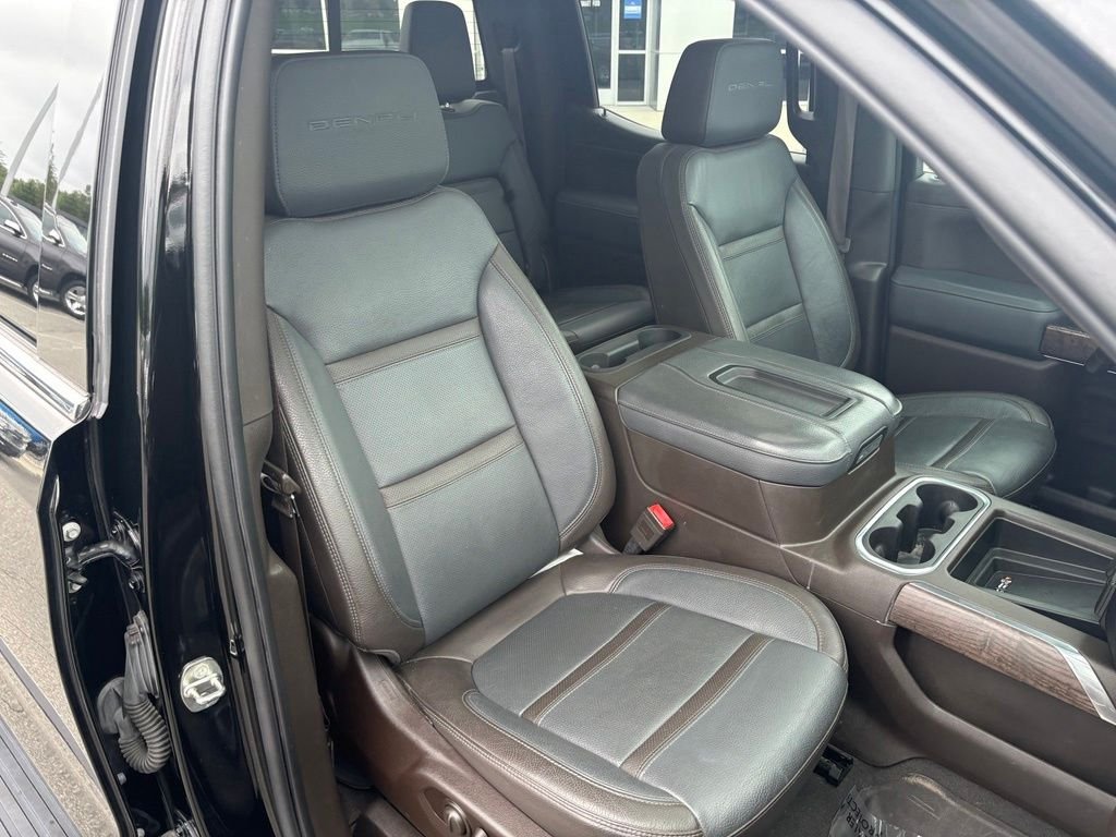 Used 2021 Onyx Black GMC Denali image 22