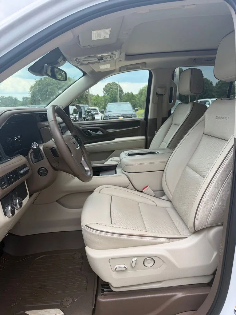 Used 2024 White GMC Denali image 12