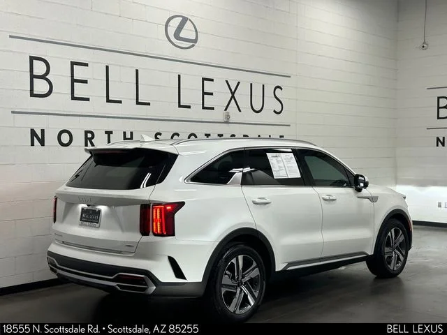 Used 2023 White Kia SX Prestige image 4
