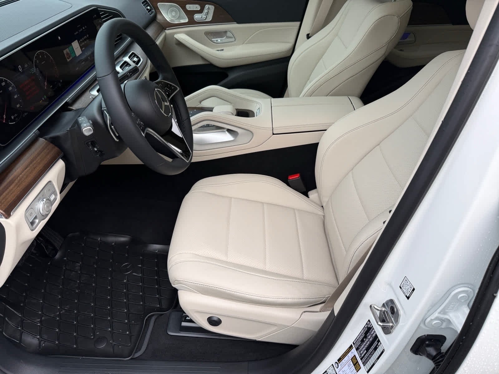 New 2026 Polar White Mercedes-Benz GLE 450 image 10