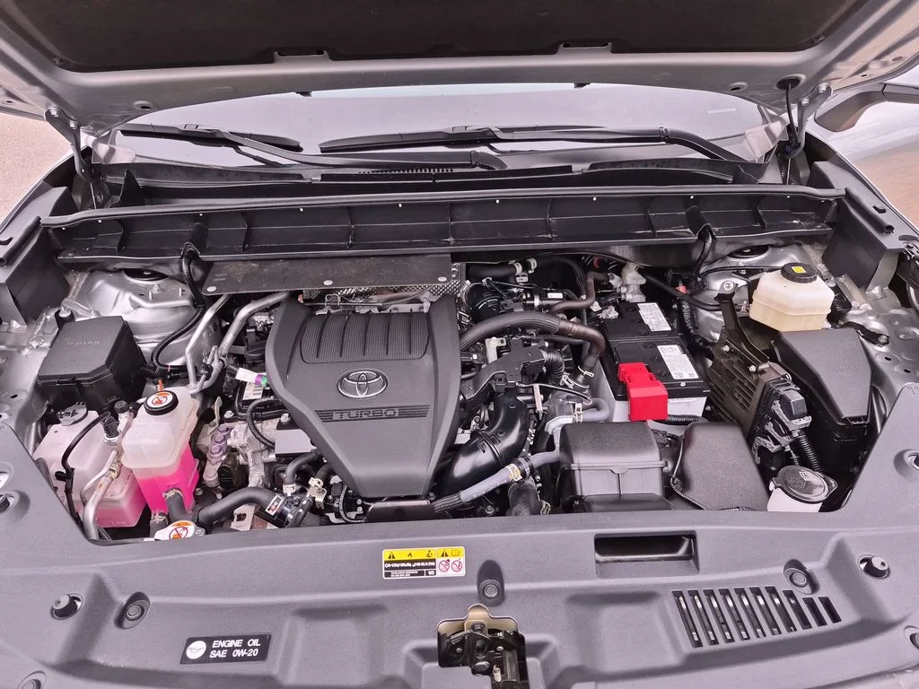 Used 2023 Silver Toyota L image 18