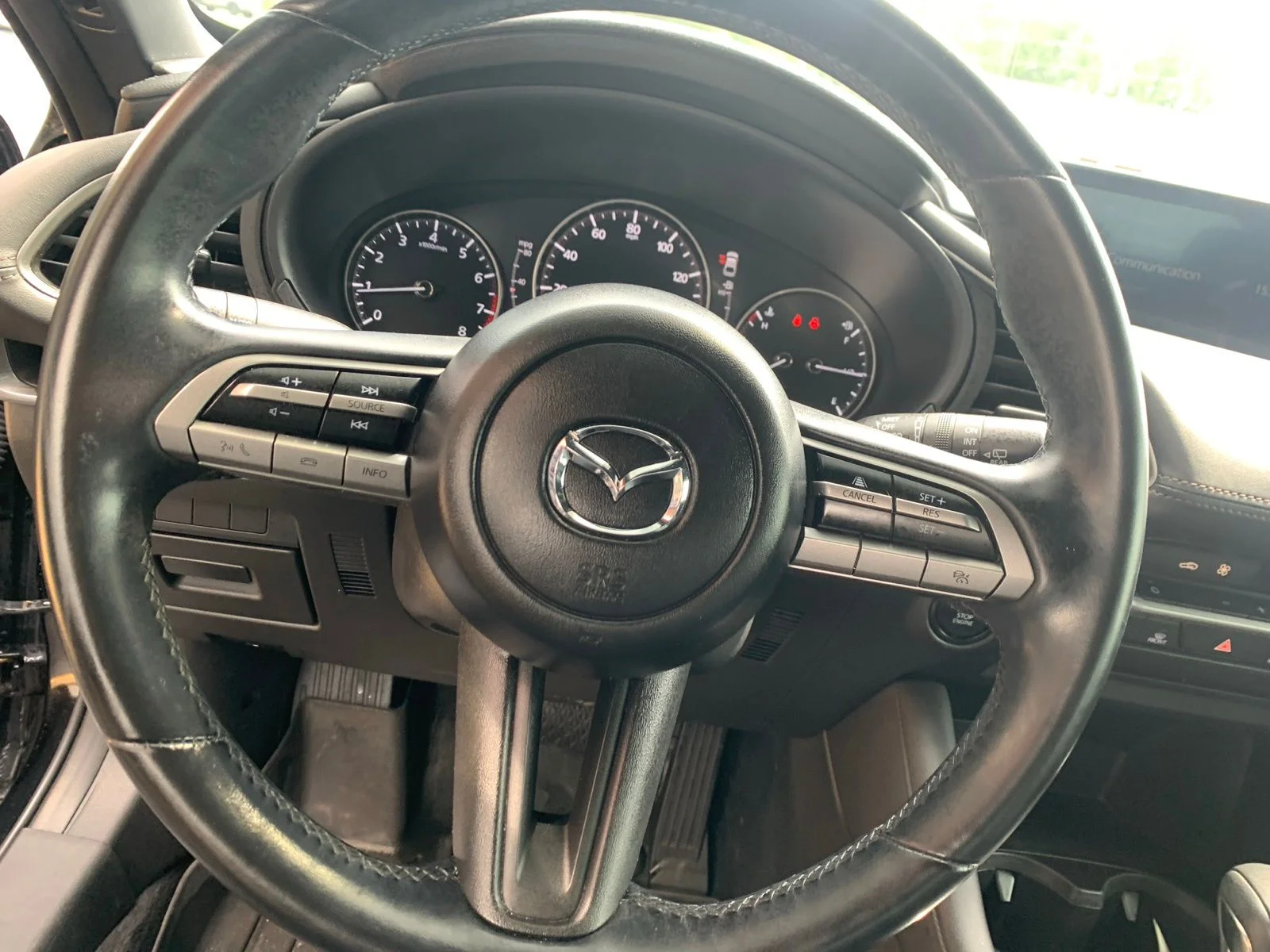 Used 2021 Black Mazda Select image 13